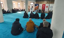 Hakkari’de umre yolcuları sağlık konularında bilgilendirildi