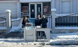 Hakkarili esnaf kaldırıma taşındı