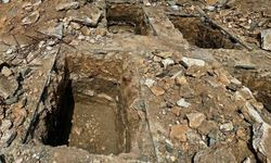 Suriye'de eski güvenlik merkezinde toplu mezar bulundu