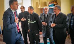 Vali Çelik’ten Tuncer ailesine taziye ziyareti
