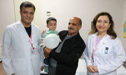 Kalbi yarım doğan bebek, tedaviyle hayata tutundu