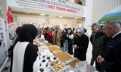 Ağrı’da öğrencilerden Gazze için kermes