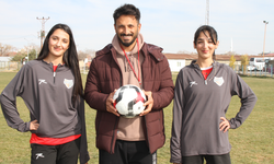 İkiz kızların hedefi milli formayı giymek