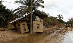 Endonezya’daki sel ve heyelanlarda ölü sayısı 1030’a çıktı