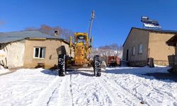 Van’da 90 yerleşim yolundan 55’i açıldı