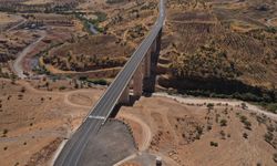 Zarova Köprüsü 4 yıldır Siirt-Şırnak yolunu güvenle bağlıyor