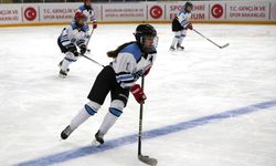 Erzurum’da Buz Hokeyi çeyrek finalleri tamamlandı