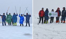 Hakkarili dağcılar kış şartlarına meydan okudu