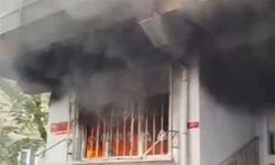 5 Yaşındaki çocuk çakmakla oynarken yangın çıkardı