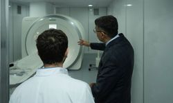 Vali Çelik, faaliyete geçen MR cihazını inceledi