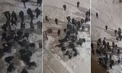 Hakkari’de öğrencilerin yaralandığı anlar kamerada