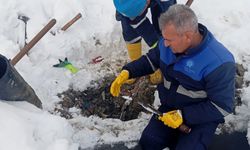 Hakkari’de eksi derecelerde su arızasıyla mücadele