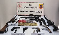 Ateşli silahlarla paylaşım yapan 8 şüpheli gözaltında