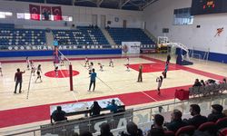 Hakkari Yeşilay Spor Kulübü Midi kızlar il şampiyonu oldu