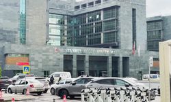 Adliye binasında savcıdan silahlı saldırı