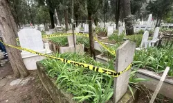 Mezarlıkta, poşette gömülü halde cenin bulundu