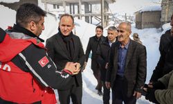 Şemdinli Kaymakamı Akpınar'dan köy ziyareti