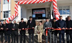 Hakkari'de okul açılışı ve karne töreni