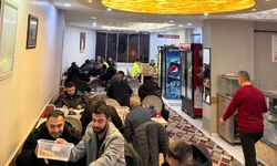 Hakkari Sofrasından belediye ekibine jest