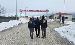 Hakkari'de 8 yıldır aranan firari yakalandı