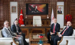 Hakkari Üniversitesi Rektörü Yüksekova’da temaslarda bulundu