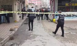 Silahlı kavgada 1 kişi öldü, 1 kişi yaralandı