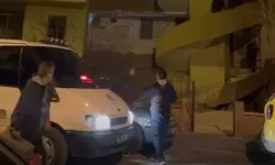 Kavga ihbarına giden polis banyoda bir kişiyi ölü buldu