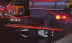 Belediye temizlik aracına çarpan motosikletteki 2 kişi öldü