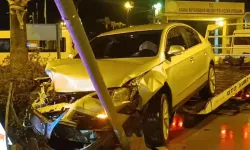 Otomobil ile minibüs çarpıştı: 3 yaralı