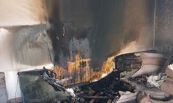 Hakkari’de baca yangını: 10 kişilik aile mağdur oldu