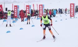Hakkari’nin karlı dağları sporcularla renklendi