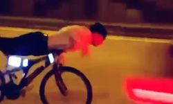 Bisiklet ile otomobile çarptı; hayatını kaybetti