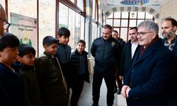 Bingöl Valisi Çelik, Togg makam aracıyla çocukları gezdirdi