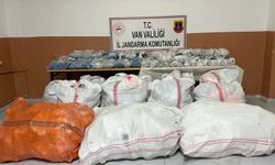 Durdurulan araçtan 3 milyonluk kaçak eşya çıktı