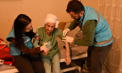 Bitlis'te 101 yaşındaki kadına evde sağlık hizmeti