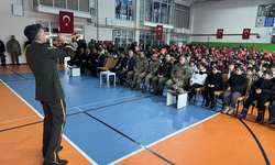 Askeri bando takımı Yüksekova'da konser verdi