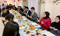 Hakkari’de TÜGVA öğrencilerle iftarda buluştu