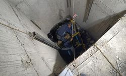 Havalandırma boşluğuna düşen 2 işçi kurtarıldı