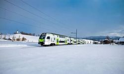 80 yolcuyu taşıyan tren raydan çıktı