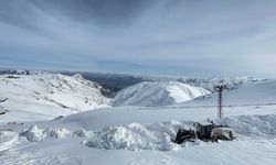 Kardan kapanan askeri üs bölge yolları açıldı