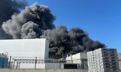 Manisa'da oyuncak fabrikasında yangın