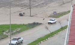 Osmaniye'de sağanak; yollar göle döndü