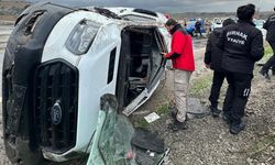 İşçileri taşıyan minibüs devrildi: 9 yaralı