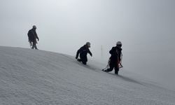 Hakkari'de VEDAŞ ekibinden zorlu çalışma