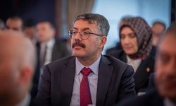 Vali Çelik Valiler toplantısına katıldı
