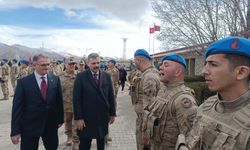 Bakan Çiftçi, Van'da bayramlaşma programlarına katıldı