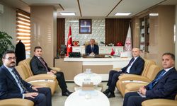 Vali İbrahim Taşyapan’dan İl Sağlık Müdürlüğü’ne ziyaret