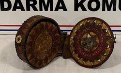 Ceylan derisine yazılmış altın işlemeli Tevrat ele geçirildi