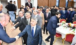 Ak Parti Hakkari teşkilatı iftarda buluştu