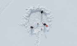 10 yıldır 'Allah'ın misafiri' dedikleri kuşları yemliyorlar